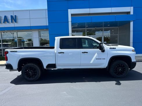 New 2026 Chevrolet Silverado 3500 LTZ w/ LTZ Plus Package AWD/4WD image 3