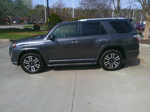 Used 2023 Toyota 4Runner Limited image 8