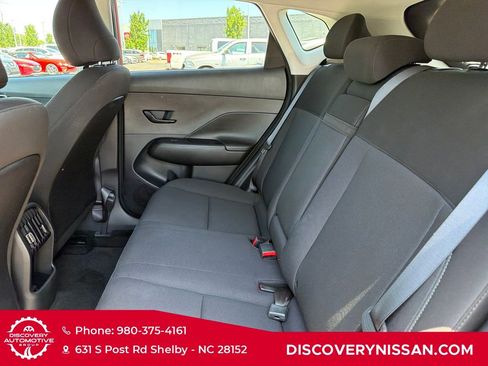 Used 2024 Hyundai Kona SEL FWD image 30