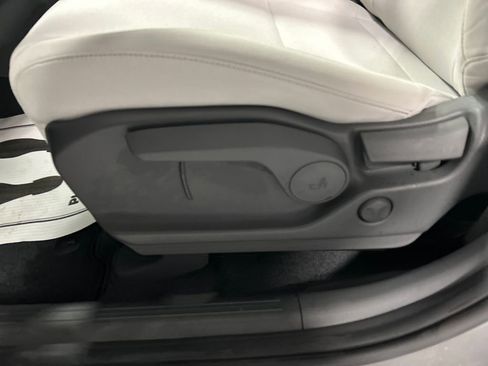 Used 2026 Hyundai Santa Fe SE image 11