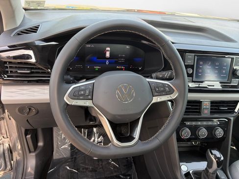 Used 2024 Volkswagen Taos S AWD/4WD image 10