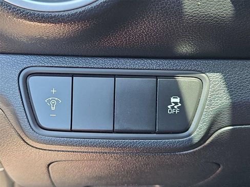 Used 2023 Kia Forte LXS FWD image 9