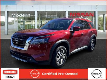 Certified 2025 Nissan Pathfinder SL