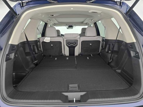 New 2025 Honda Pilot Touring image 16