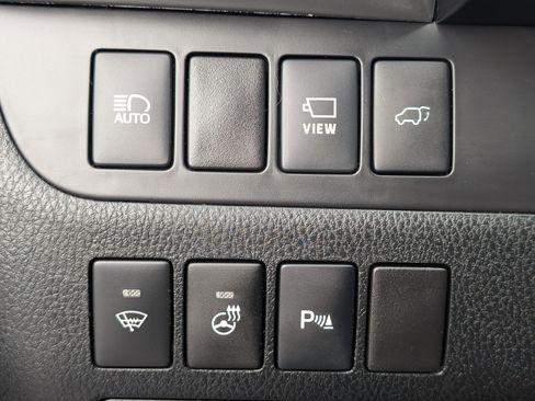 Used 2017 Toyota Highlander Limited Platinum image 25