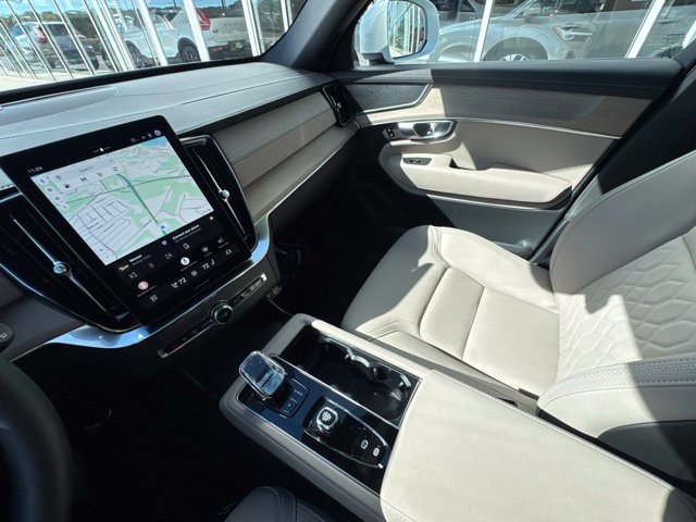 Certified 2026 Volvo XC90 B5 Plus AWD/4WD image 22