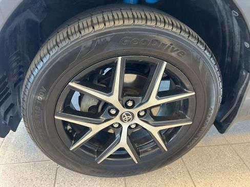 Used 2018 Toyota RAV4 SE w/ Power Extra Value Package image 26