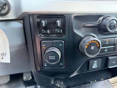 Used 2024 Ford F250 XL AWD/4WD image 18