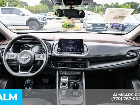 Used 2023 Nissan Rogue S FWD image 29