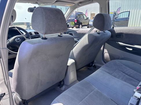 Used 2002 MAZDA Protege FWD image 17