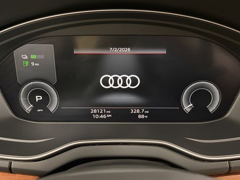 Used 2023 Audi Q5 e Prestige AWD/4WD image 22