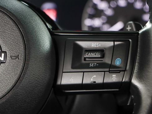 Used 2023 Nissan Pathfinder SL w/ Lighting Package (N92) image 14