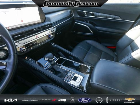 Used 2024 Kia Telluride EX image 20