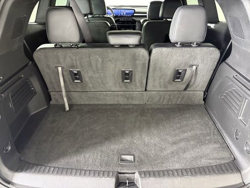 Used 2025 Buick Enclave Preferred image 40