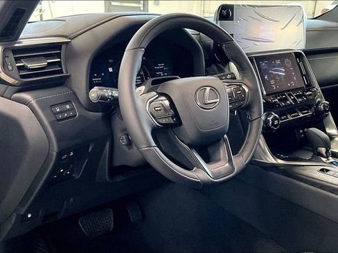New 2026 Lexus LX 700h Luxury image 6