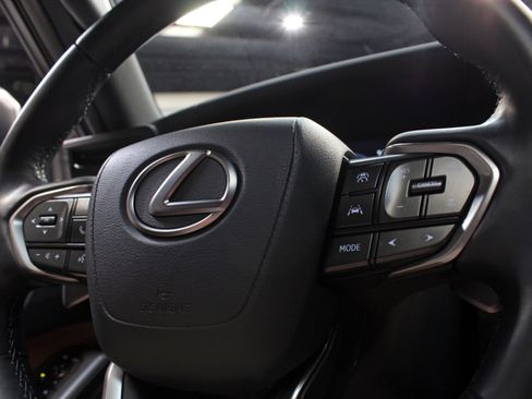 Used 2025 Lexus GX 550 w/ Accessory Package (2T) AWD/4WD image 63