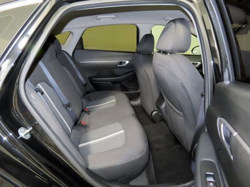 Used 2022 Hyundai Sonata SE w/ Preferred Accessory Package image 31