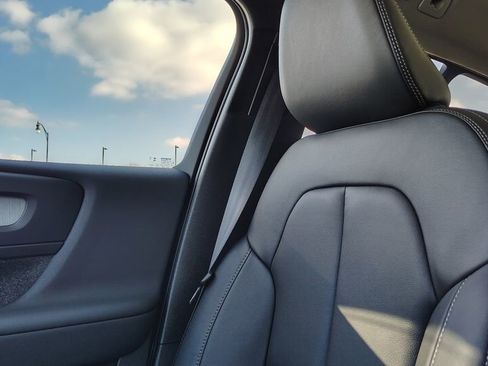 New 2026 Volvo XC40 B5 Plus w/ Climate Package image 23