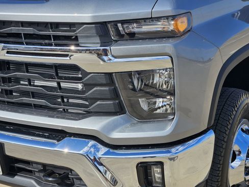 New 2026 Chevrolet Silverado 3500 LT image 10