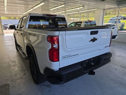 Certified 2025 Chevrolet Silverado 1500 ZR2 w/ Technology Package image 3