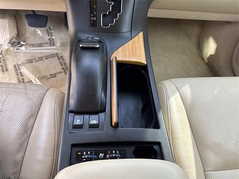 Used 2015 Lexus RX 450h FWD image 26