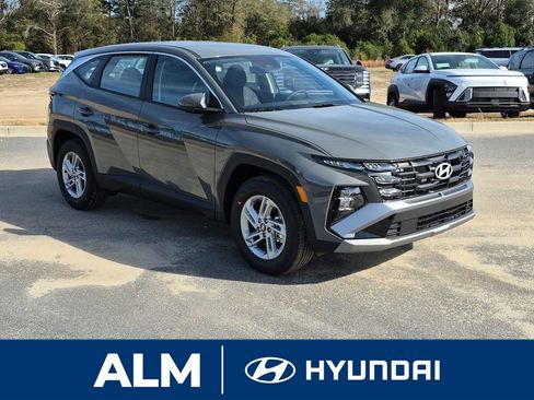New 2026 Hyundai Tucson SE image 3