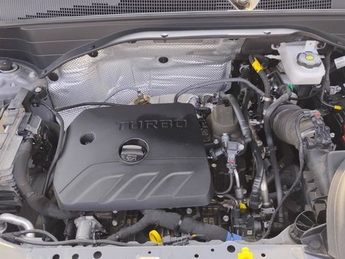 Used 2024 Chevrolet TrailBlazer LT AWD/4WD image 34