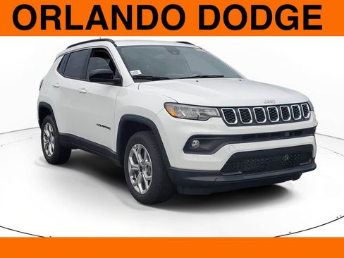 New 2026 Jeep Compass Latitude image 1