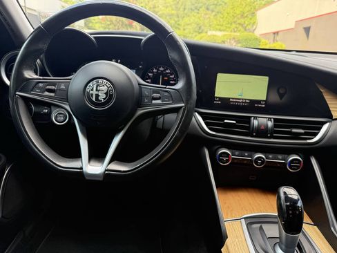 Used 2017 Alfa Romeo Giulia Ti w/ TI Lusso Light Wood Package RWD image 24