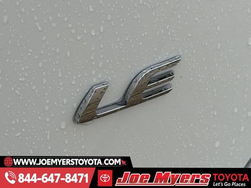 Used 2025 Toyota Corolla LE image 11