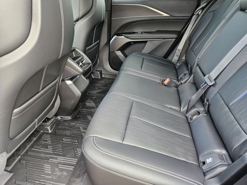 New 2026 Cadillac Lyriq Sport image 20