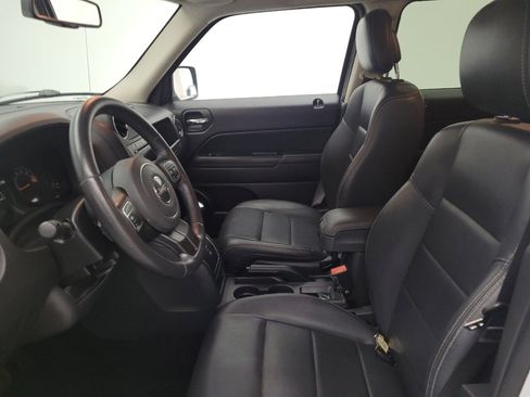 Used 2015 Jeep Patriot High Altitude AWD/4WD image 17