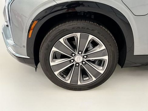 Used 2026 Cadillac Vistiq Luxury AWD/4WD image 28