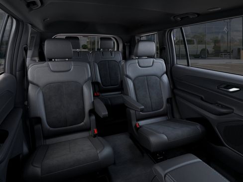 New 2025 Jeep Grand Cherokee L Altitude image 15