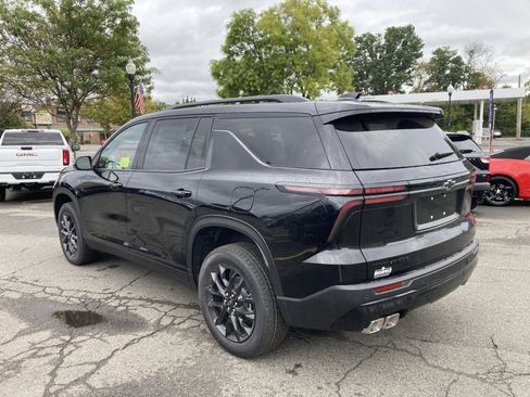 New 2026 Chevrolet Traverse LT w/ Midnight/Sport Edition image 5