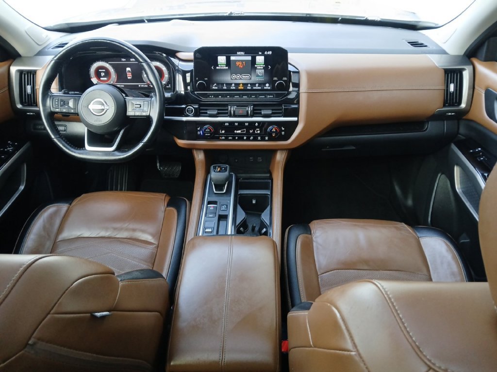 Used 2023 Nissan Pathfinder Platinum w/ Cargo Package FWD image 20