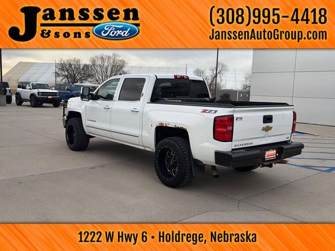 Used 2015 Chevrolet Silverado 1500 LTZ Z71 w/ LTZ Plus Package image 8