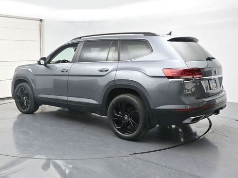 Used 2022 Volkswagen Atlas SE w/ Panoramic Sunroof Package AWD/4WD image 22