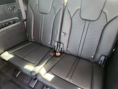 New 2026 Kia Sorento SX image 22