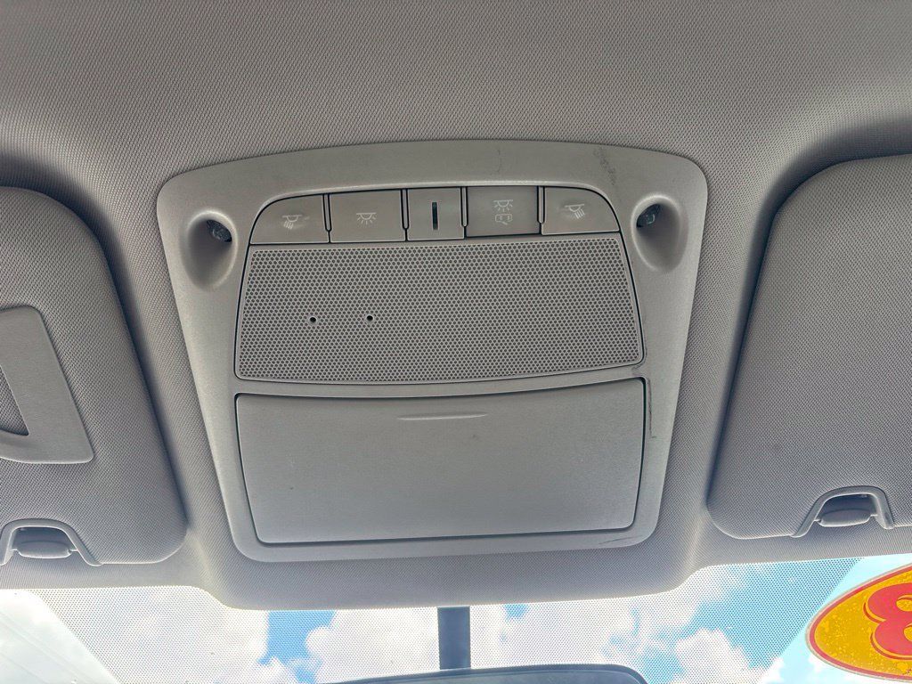 Used 2018 Nissan Rogue SV FWD image 30