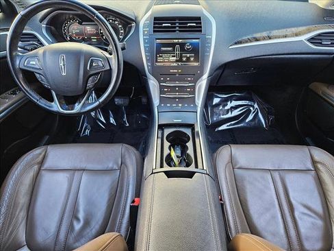 Used 2016 Lincoln MKZ w/ Technology Package image 15