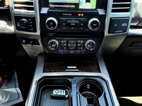 Used 2017 Ford F350 Platinum w/ Platinum Ultimate Package AWD/4WD image 6