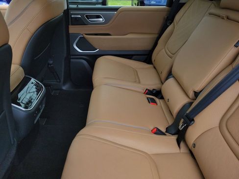 Used 2025 INFINITI QX80 Luxe AWD/4WD image 23
