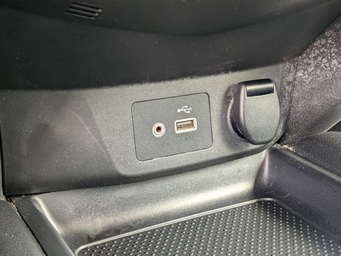 Used 2020 Nissan Rogue Sport SV image 29