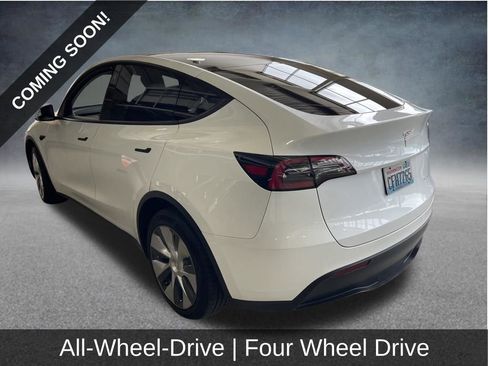 Used 2023 Tesla Model Y Long Range AWD/4WD image 4