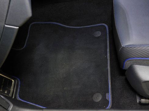 Used 2025 Volkswagen Golf image 34