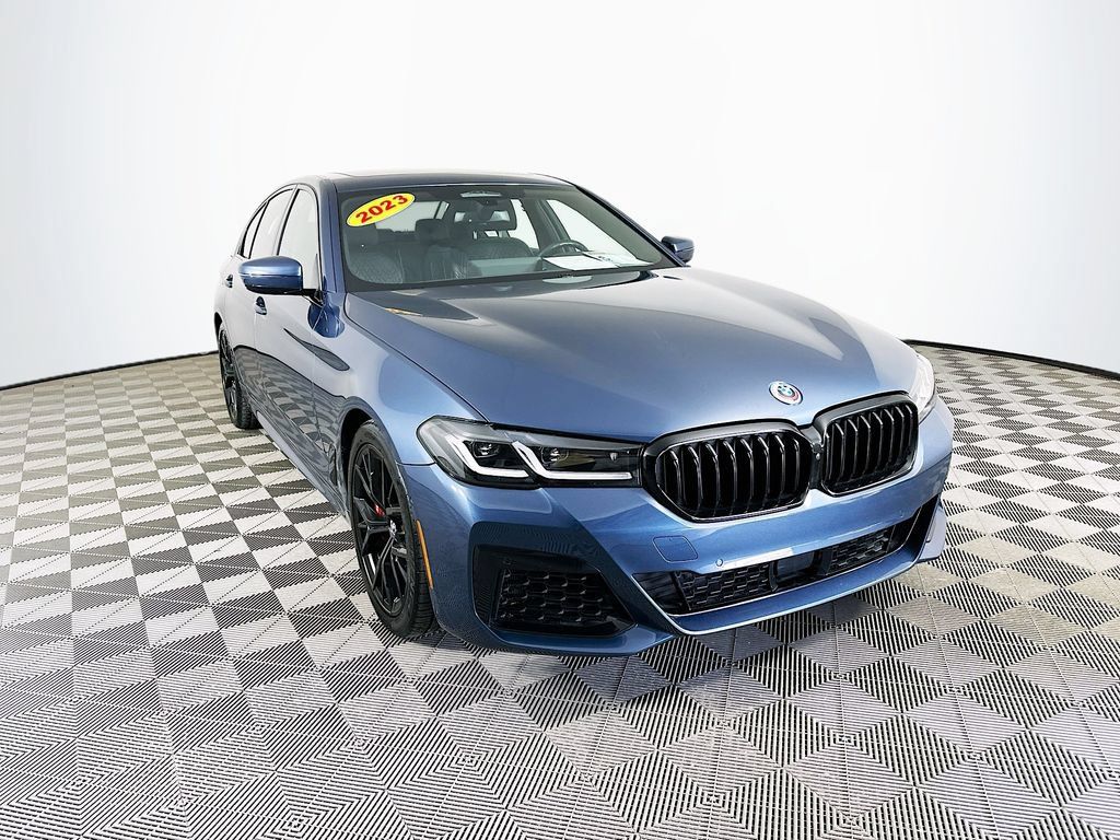 Used 2023 BMW M550i xDrive w/ Executive Package AWD/4WD image 2