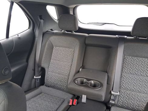 Used 2022 Chevrolet Equinox LT FWD image 16