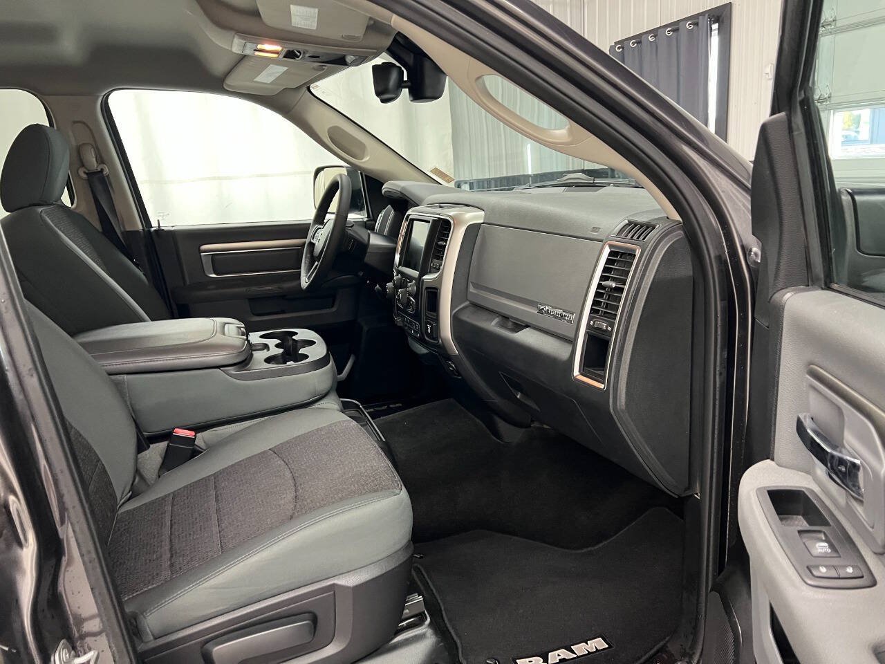 Used 2016 RAM 1500 Big Horn AWD/4WD image 11