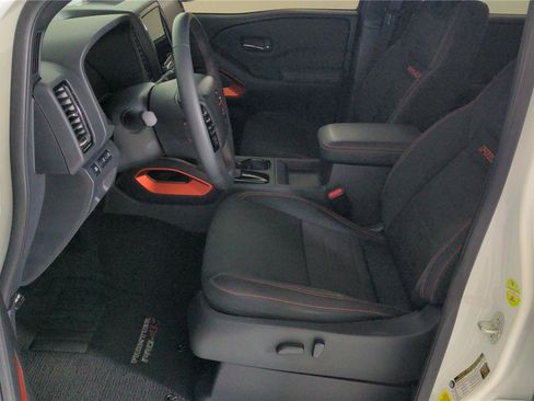 Used 2022 Nissan Frontier PRO-4X w/ Off-Road Protection Package image 15